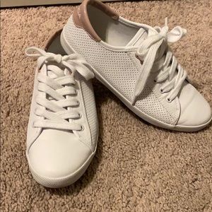 Nautica tennis shoes